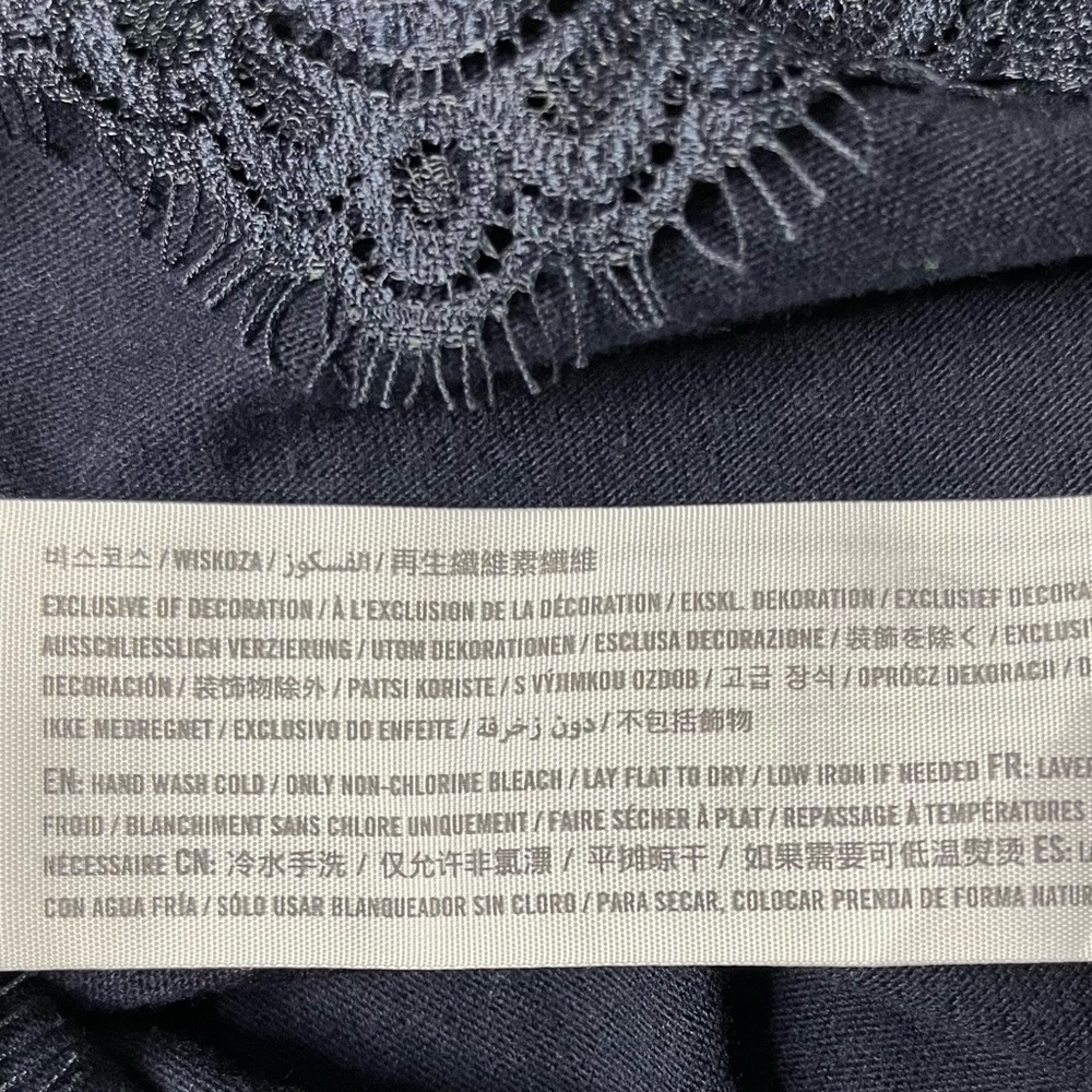 Abercrombie & Fitch Y2K Era Navy Blue Lace Hem Knit Top Size M - Picture 10 of 10